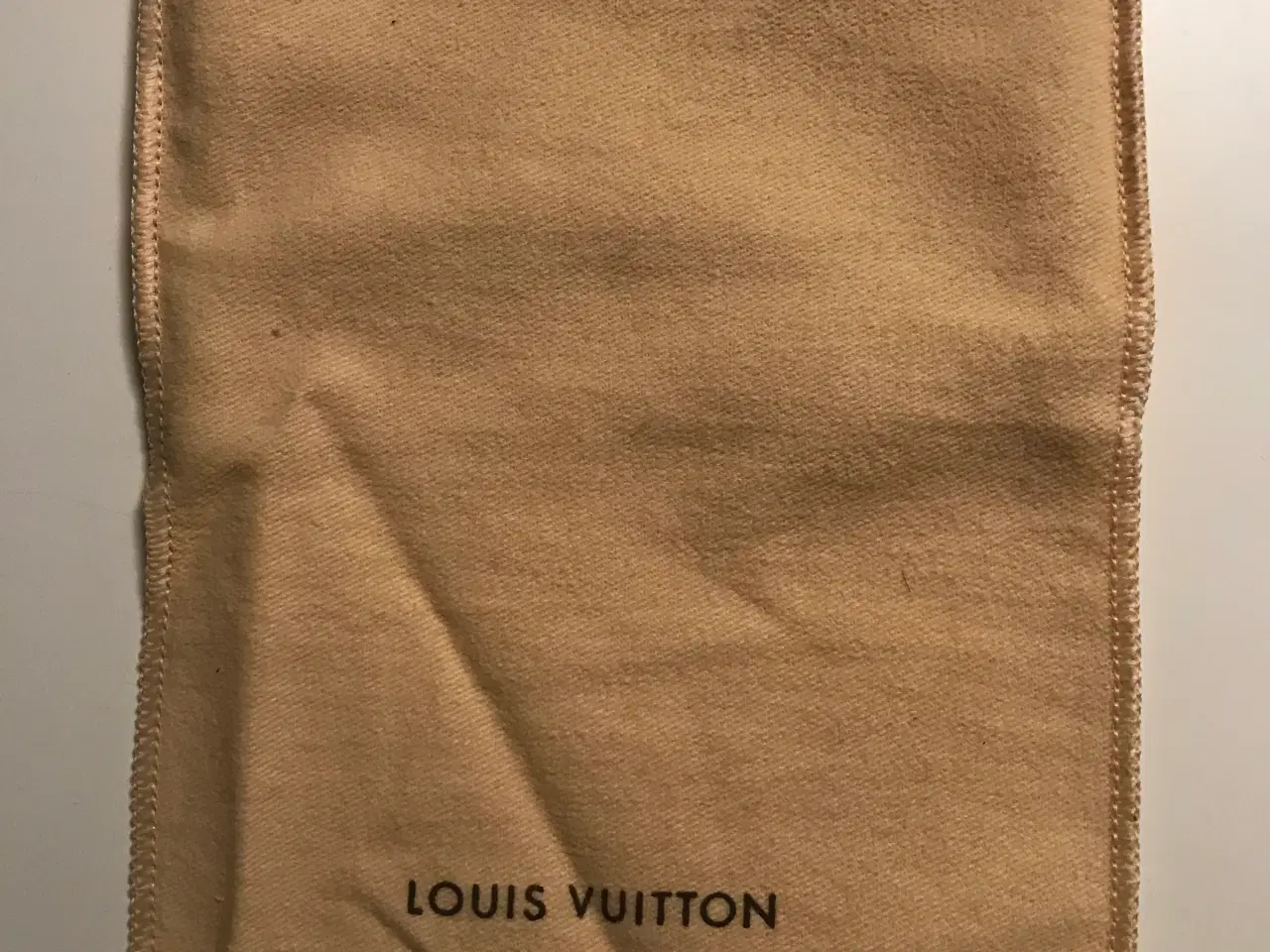 Billede 3 - Louise Vuitton Cover