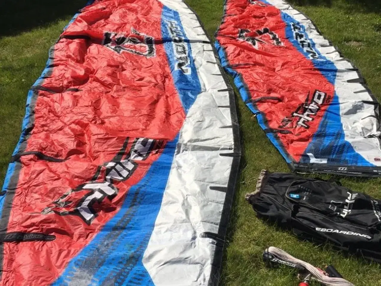 Billede 1 - 2.stk NORTH kites med bar