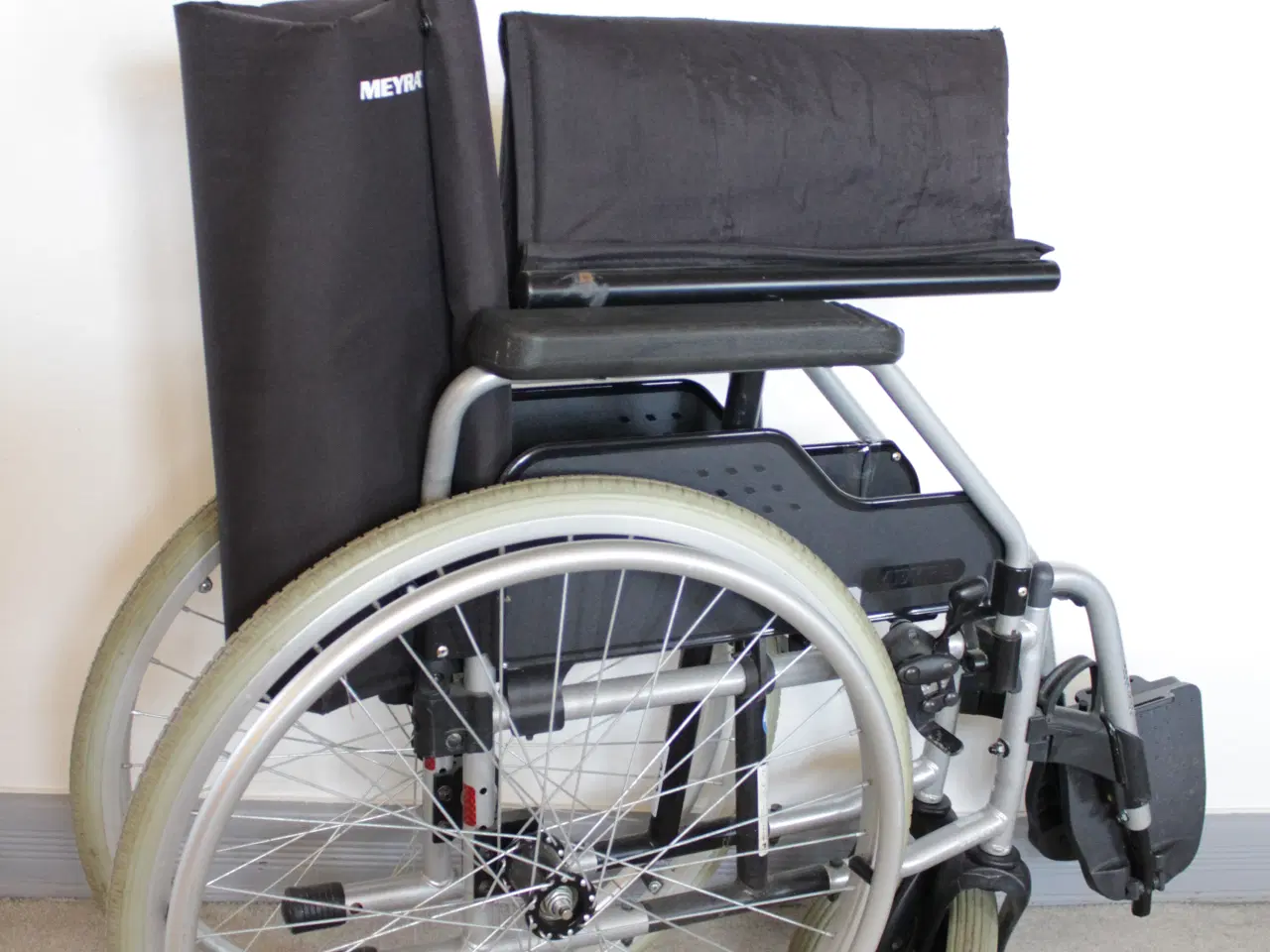 Billede 2 - Kørestol Meyra, sædebredde 45 cm