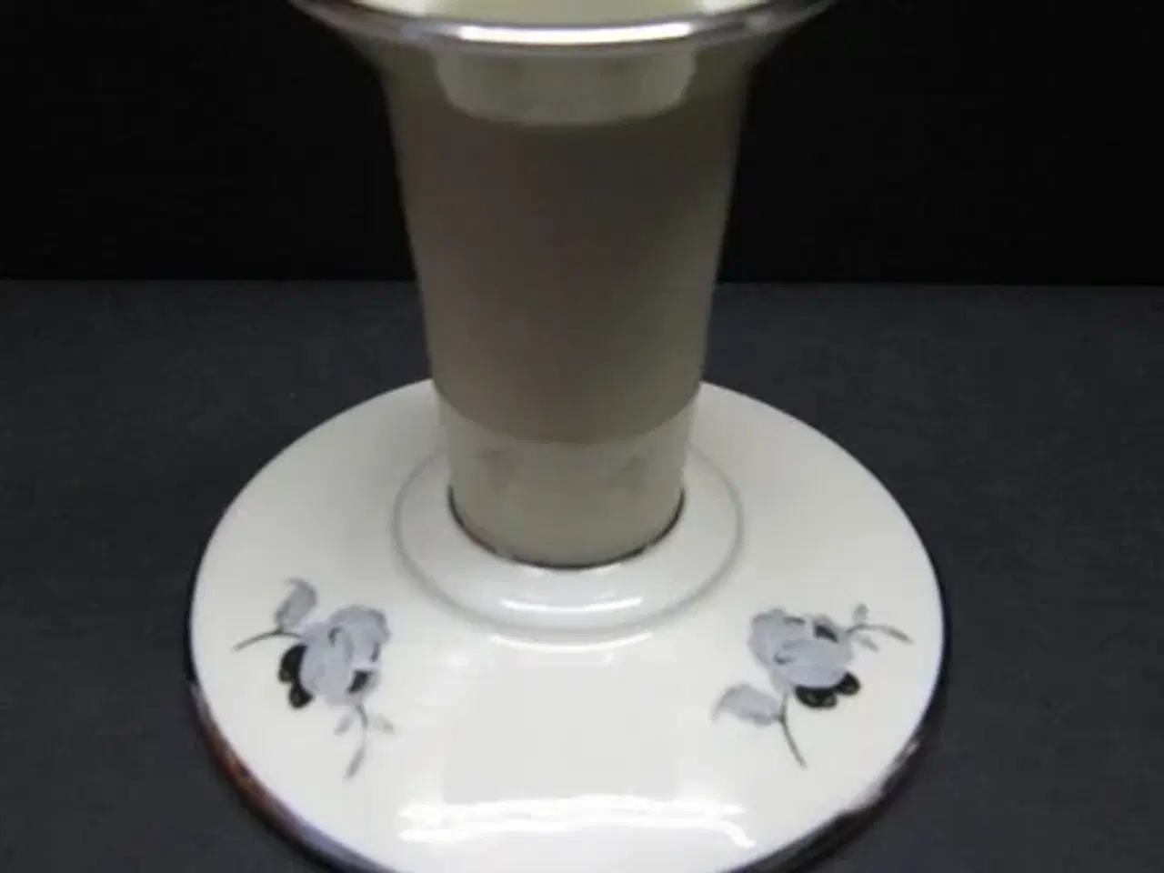 Billede 1 - Sort Rose - Lysestage 8 x 9 cm. hxb)