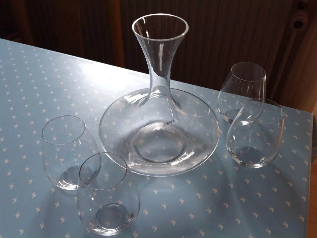 Billede 1 - Vinkaraffel deru og 4 glas