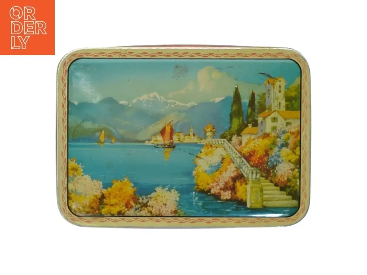 Billede 1 - Dekorativ metalæske med landskabsmotiv (str. 19,5 x. 13,5 cm)