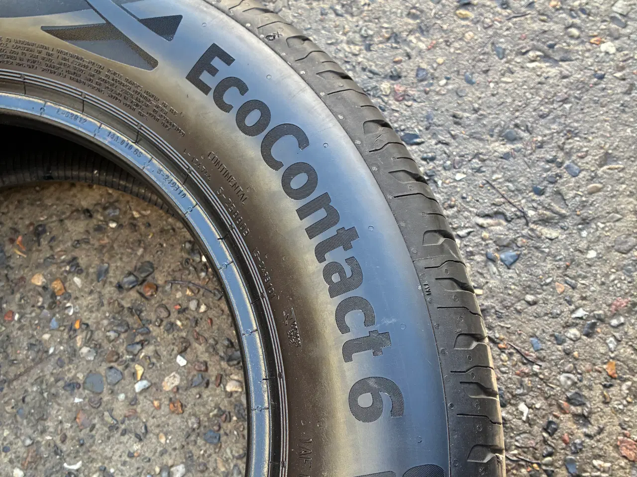 Billede 3 - 2 kvalitets sommerdæk. 195/65