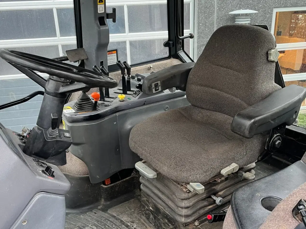 Billede 6 - New Holland 8670 SuperSteer og frontlift