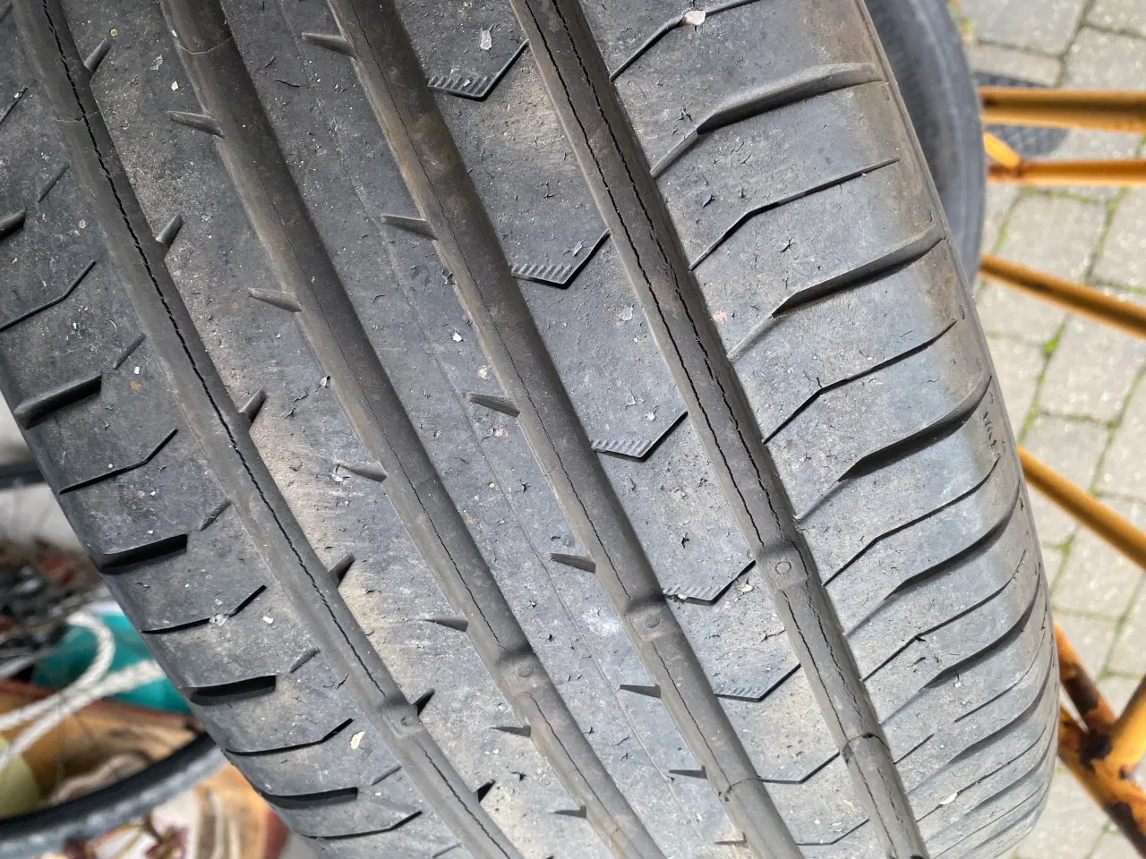 Billede 2 - Fine dæk 16"