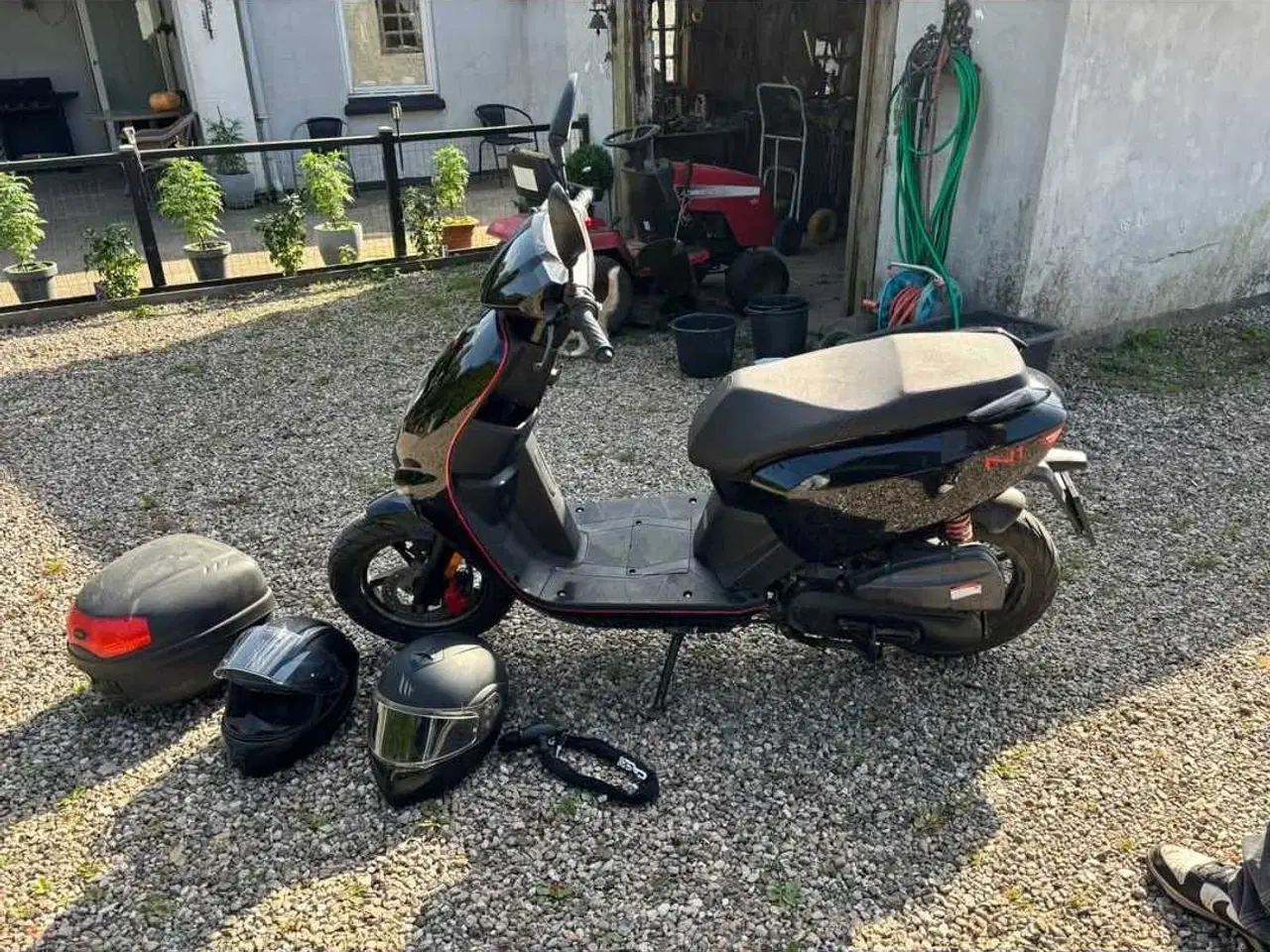 Billede 3 - Jeg sælger min knallert. - Den koster 4000