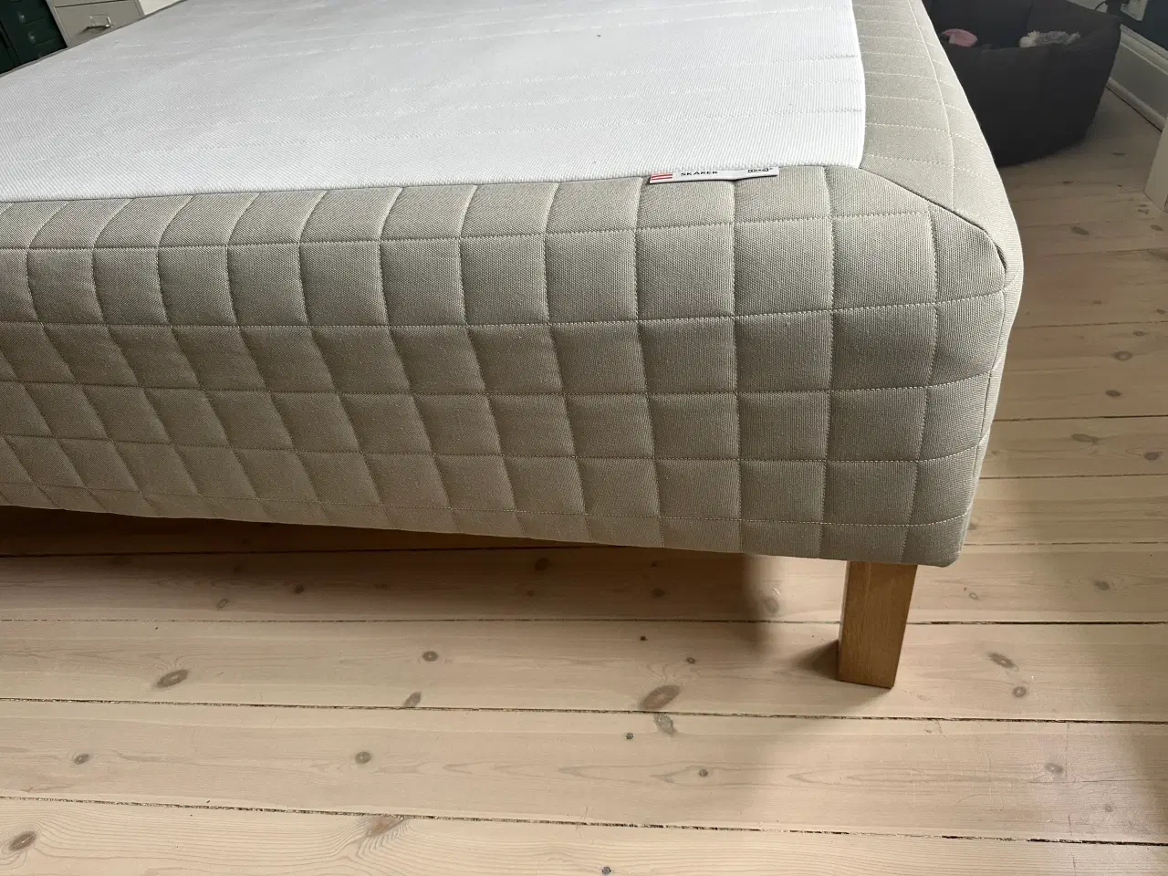 Billede 8 - Seng med topmadras