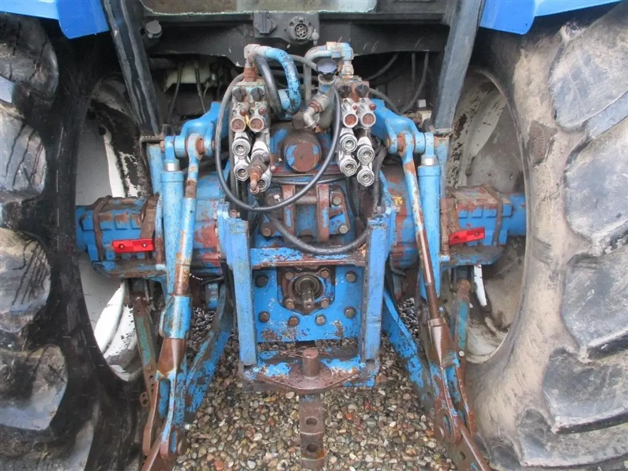 Billede 5 - New Holland 8240 SLE  Med frontlift og frontPTO