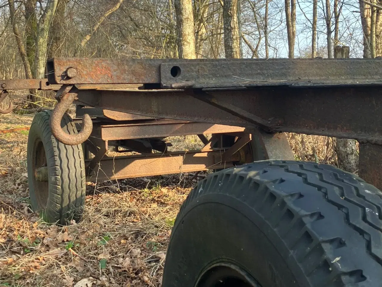 Billede 4 - - - - vognstel	4 hjulet