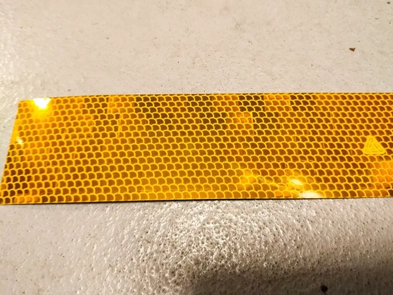 Billede 1 - Eduard Reflekstape gul