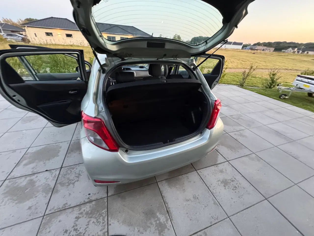 Billede 8 - Toyota Yaris 1,4 90hk Diesel 2012