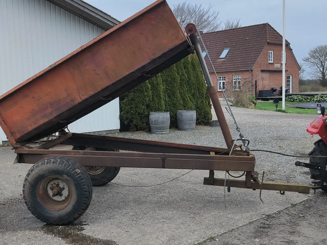 Billede 1 - Tipvogn til lille traktor.