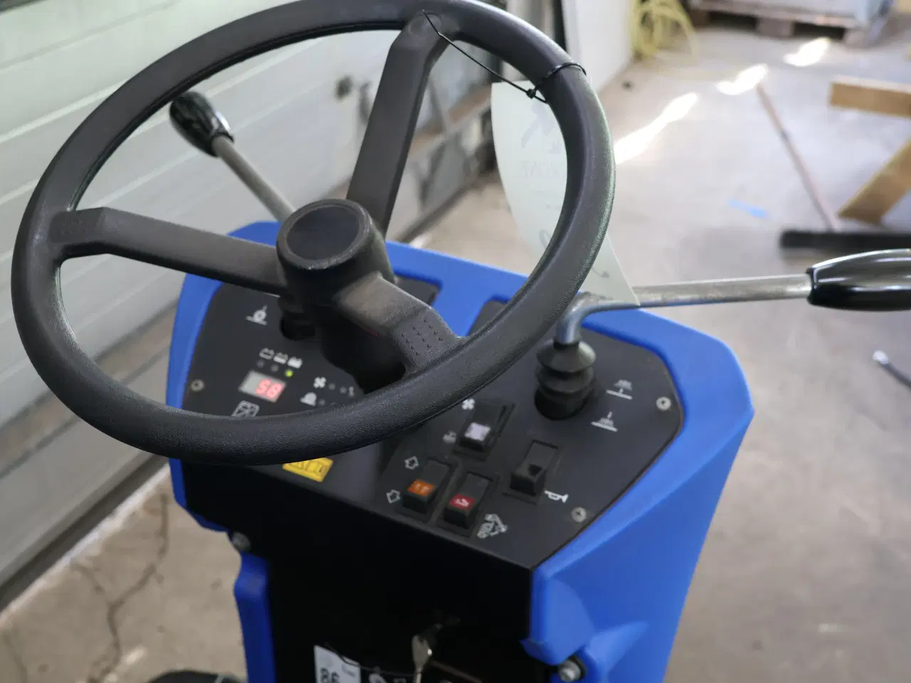 Billede 8 - Nilfisk floortec R870 fejemaskine