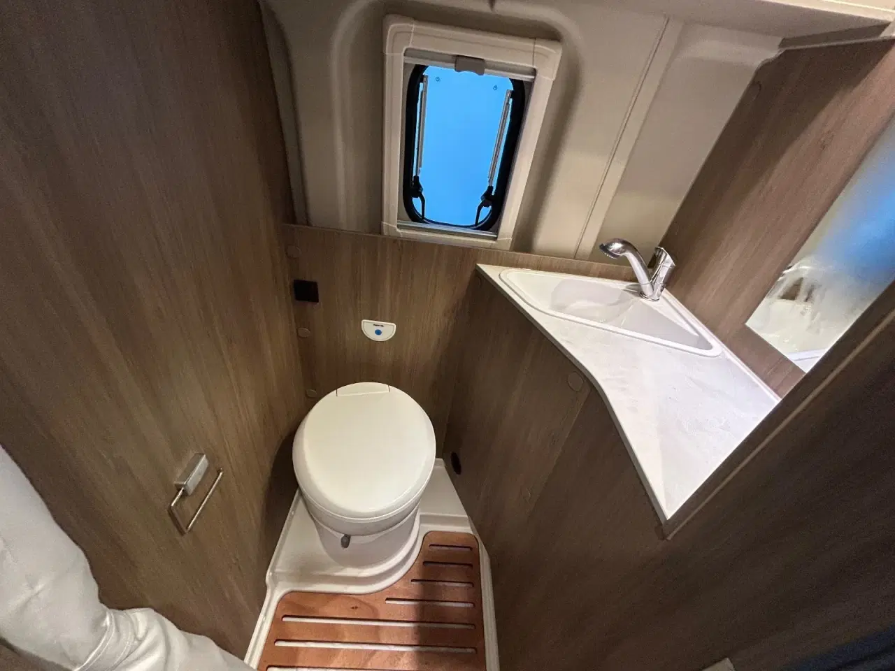 Billede 15 - Carado CV640 PRO 2,2 JTD 140 aut.