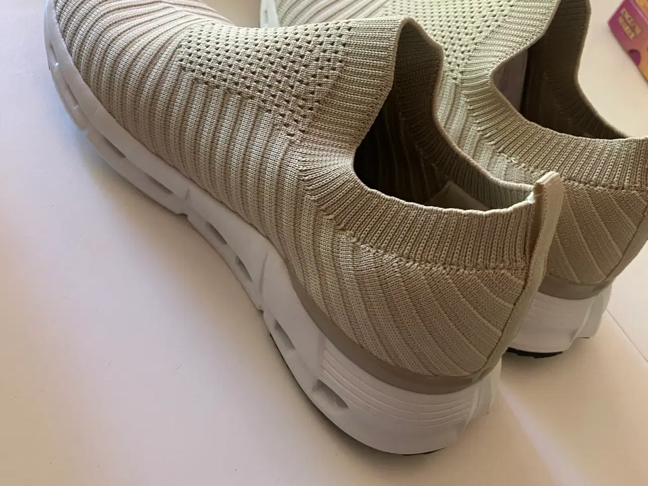 Billede 2 - Slippers sko 