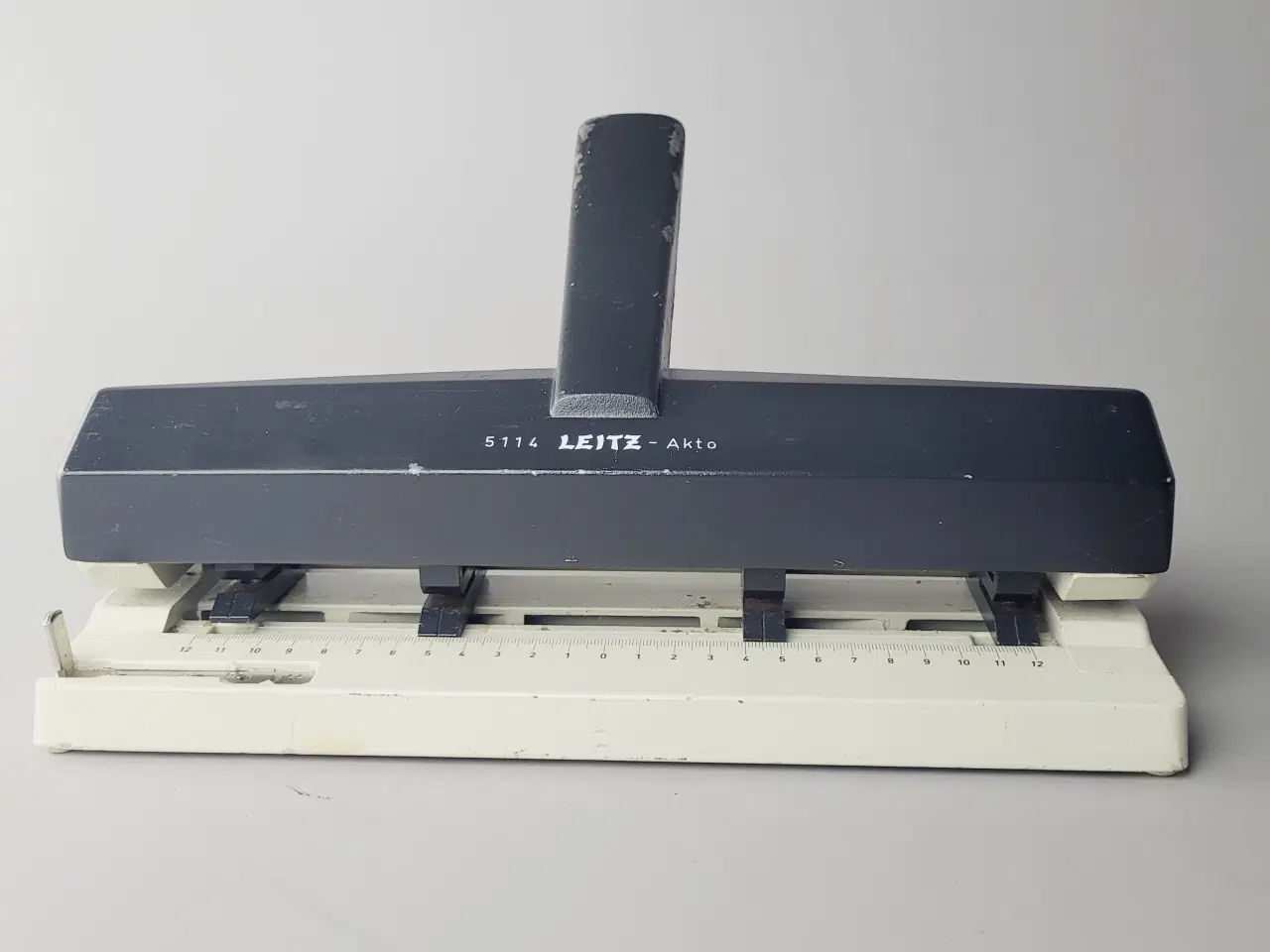 Billede 2 - ⭐️· Kraftig LEITZ 4-Huls Hulmaskine - 5114 Akto
