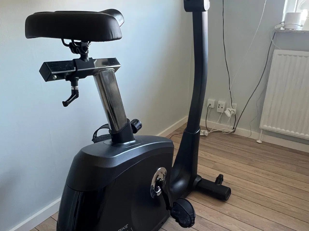 Billede 3 - Masterfit TP900 Motionscykel med iConsole+training