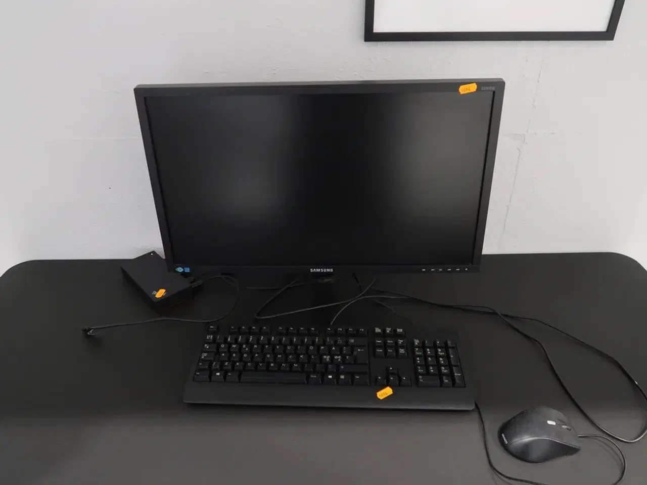 Billede 1 - Computerskærm SAMSUNG S24E450, dockingstation LENOVO Thinkpad, tastatur, mus