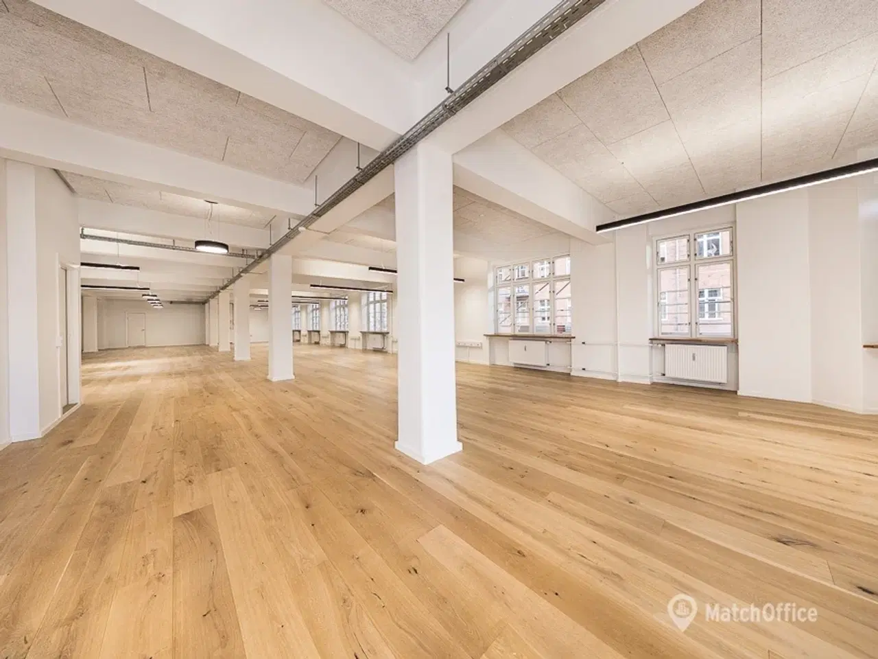 Billede 5 - 372 m² kontor med skønne caféer foran ejendommen