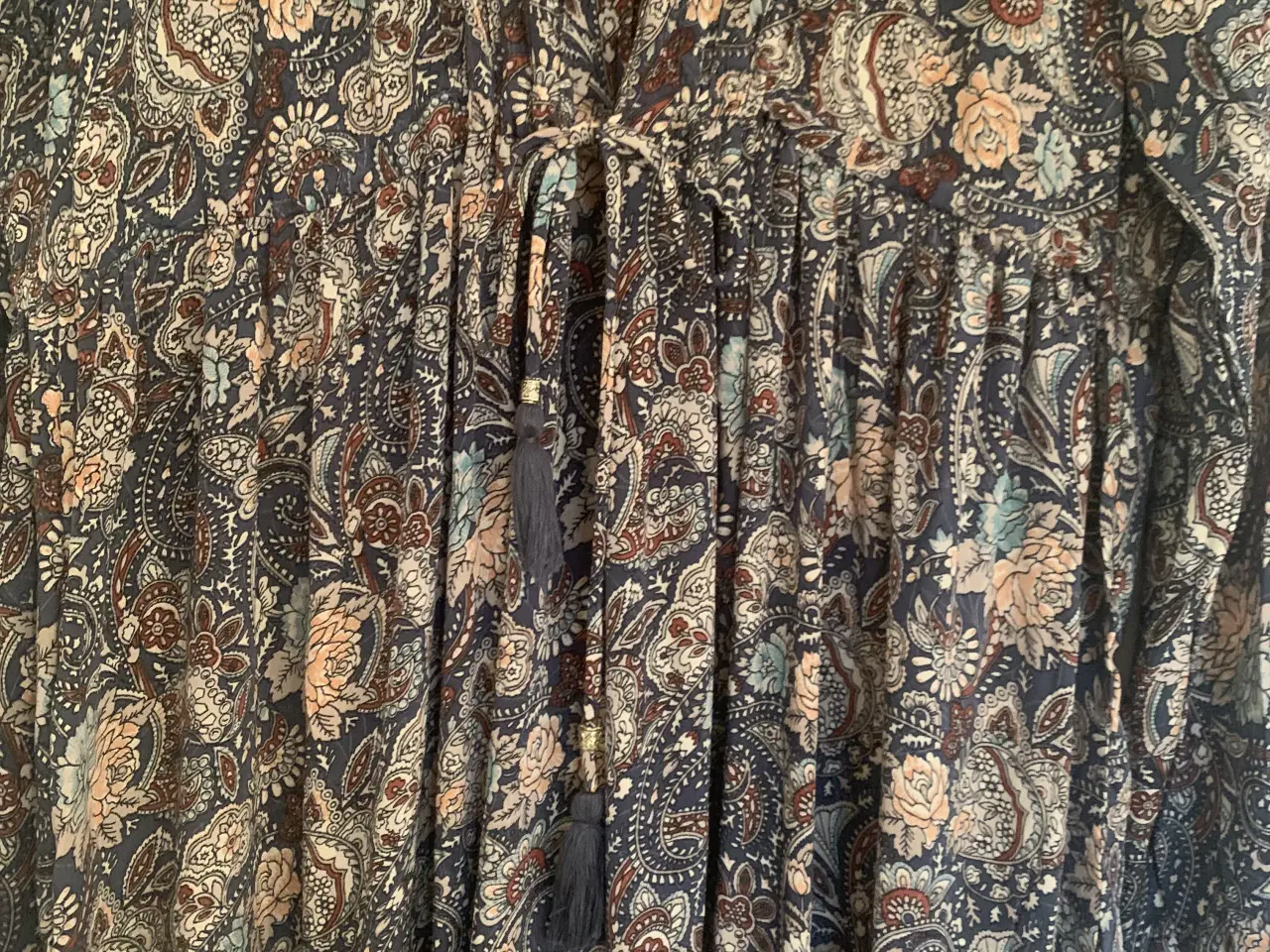 Billede 2 - Black Colour kjole str. M/L