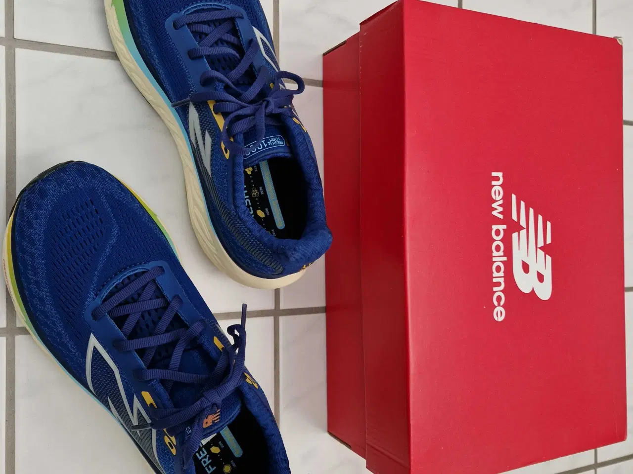 Billede 1 - New Balance løbesko str 42