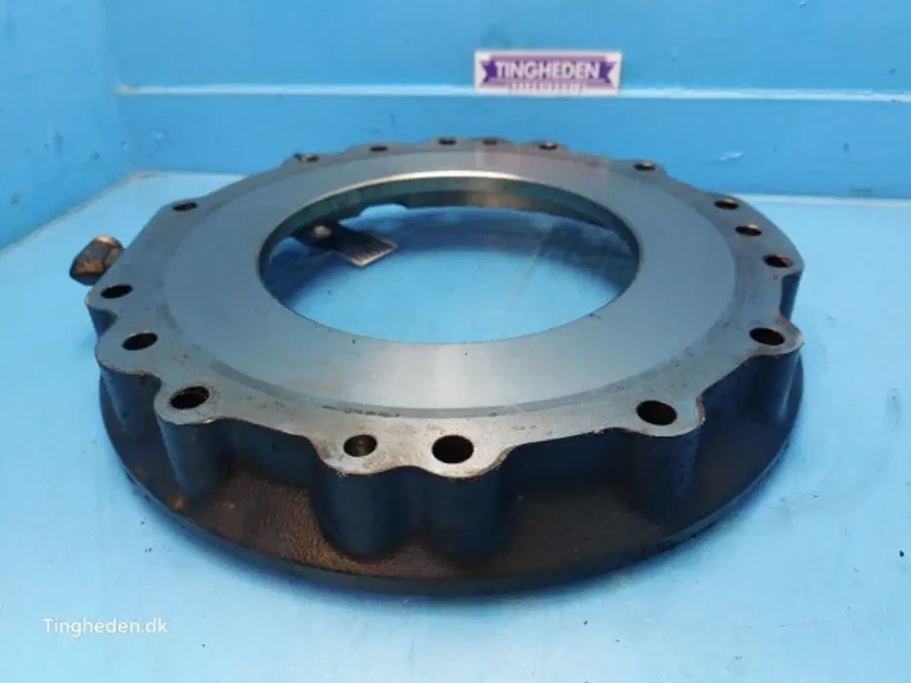 Billede 2 - New Holland T6 Afstandsstykke 87608920