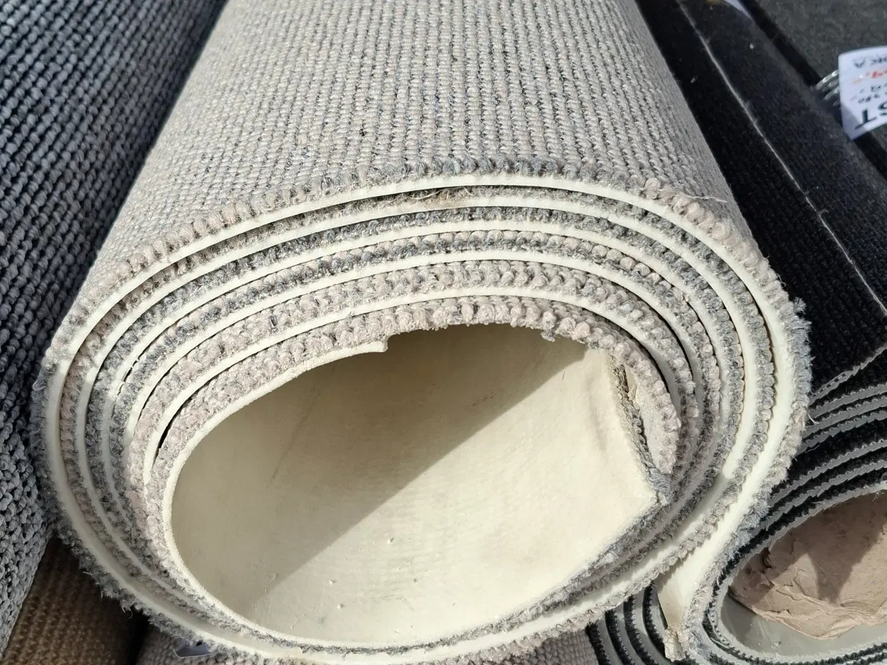 Billede 8 - Gulvtæppe Rester