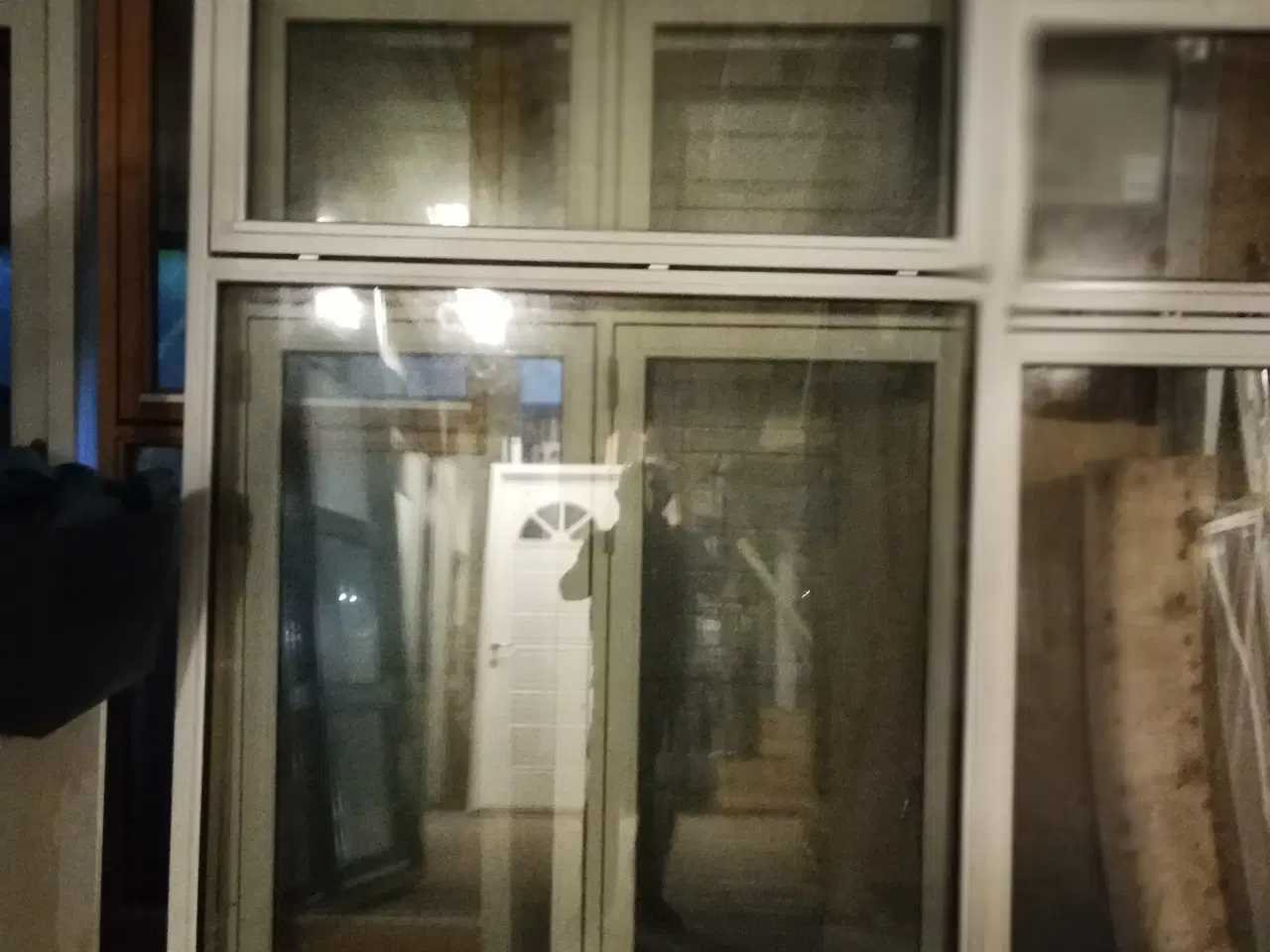 Billede 1 - NYT VINDUESPARTI 134,3x209,8, KR. 2800