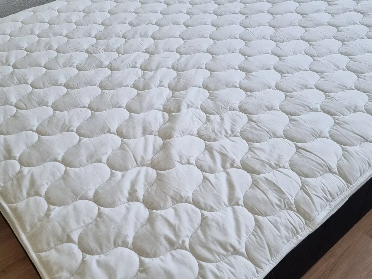 Billede 3 - Seng 140×200 med gode tilbehør
