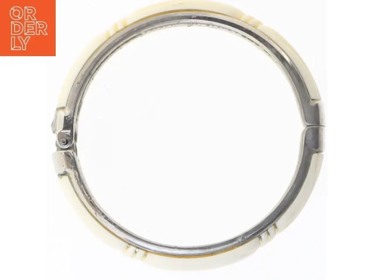 Billede 5 - Armbånd i elfenben og metal (str. 7,5 cm i diameter. 1,2 cm høj)