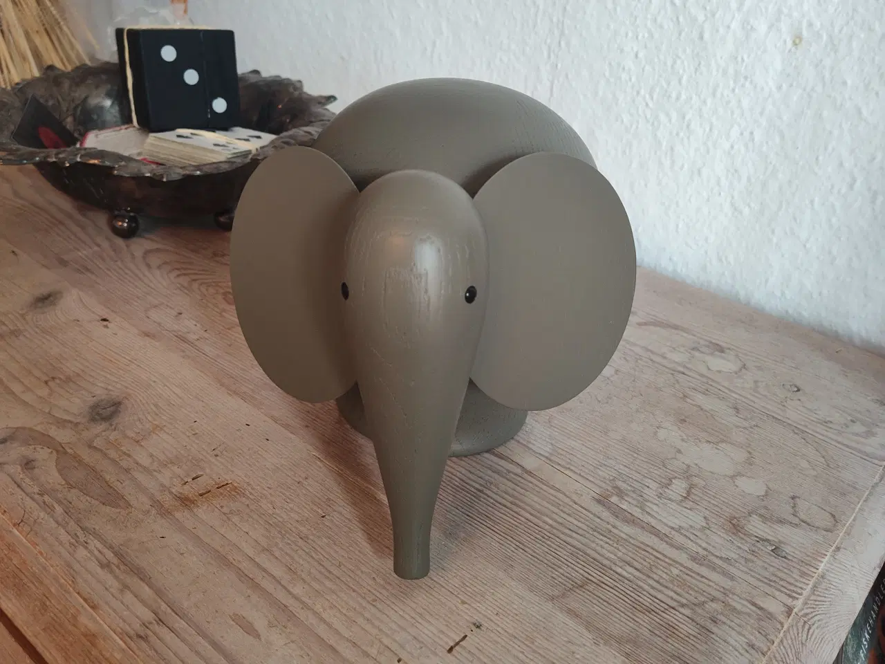 Billede 3 - Woud Nunu Elefant Taupe - Ny pris 1379,-