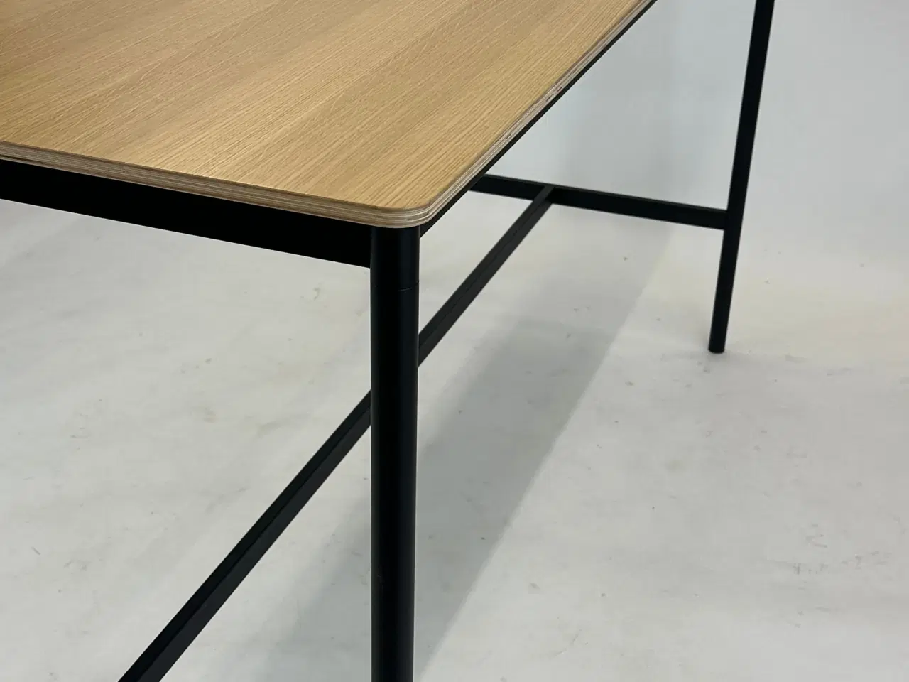 Billede 4 - Muuto | Base Højbord (190x85)