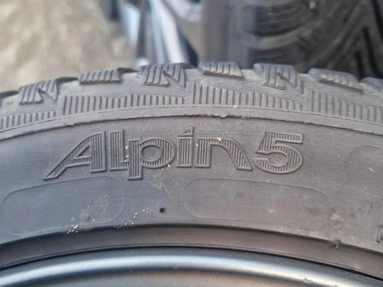 Billede 9 - Orginal ford alufælg med Michelin Alpin 5 vinterdæ