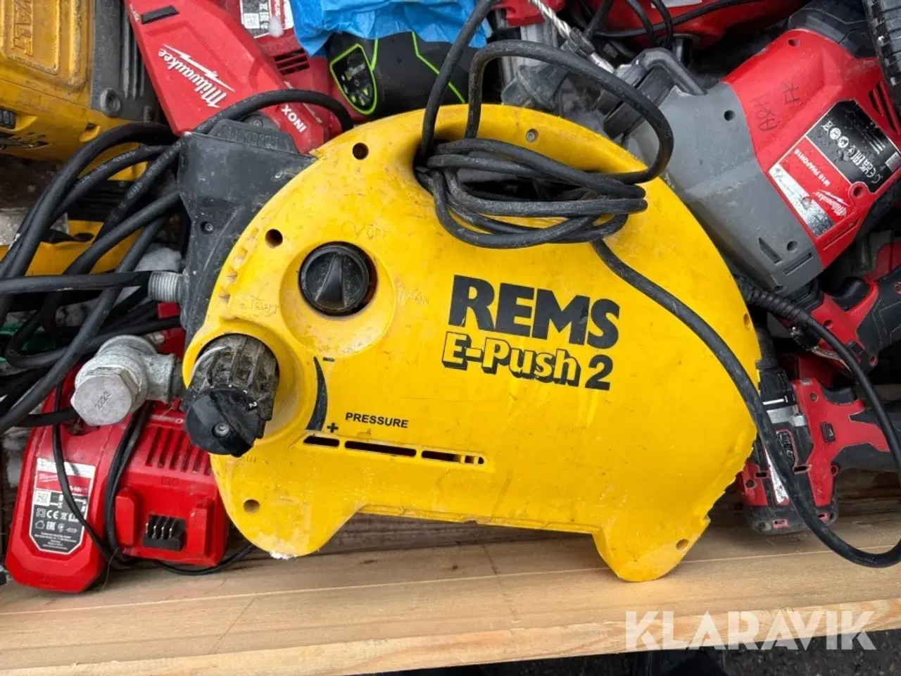 Billede 9 - Assorteret håndværktøj og støvsuger - 1 palle