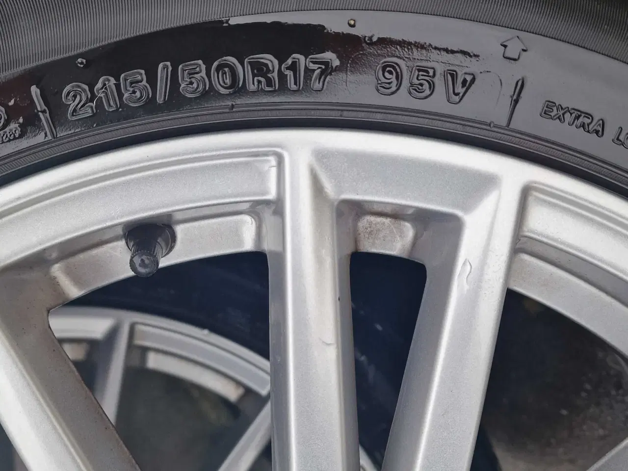 Billede 2 - 17" Alu Fælge med vinterdæk & 4 stk løse Sommerdæk