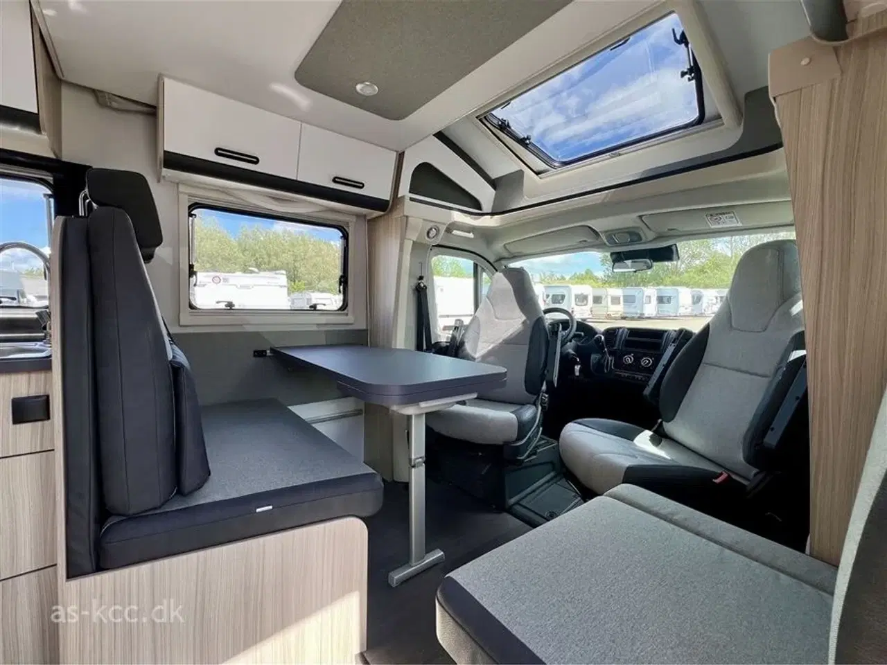 Billede 7 - 2024 - Sun Living S 75 SC   Ny Sun Living S 75 SC automat gear og fritstående dobbelt seng.