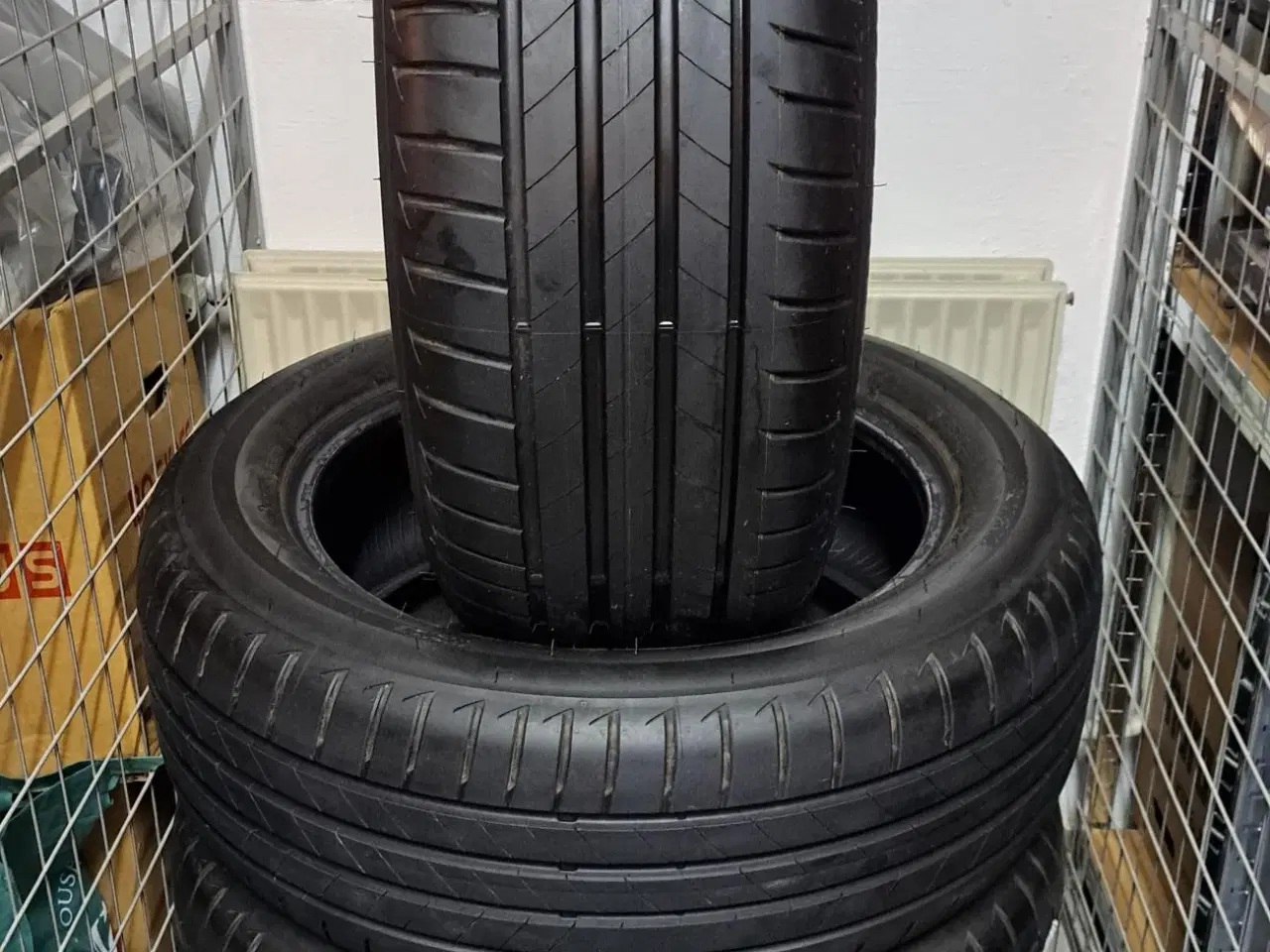 Billede 1 - Brigstone Turanza sommerdæk 235/55/18