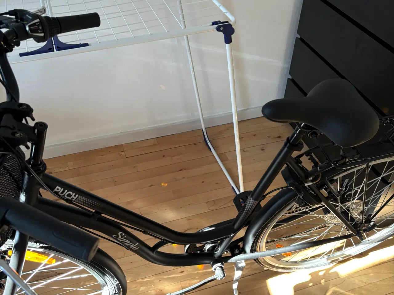 Billede 1 -  Sort Damecykel 28”