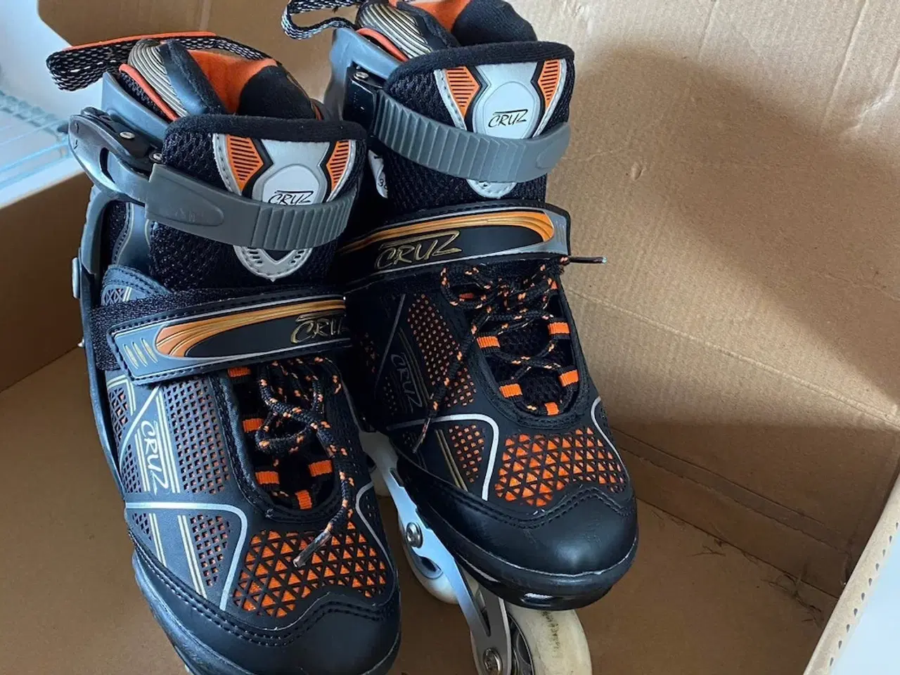 Billede 1 - Rulleskøjter, Cruz, str. 35 - 38, Long Island In-L