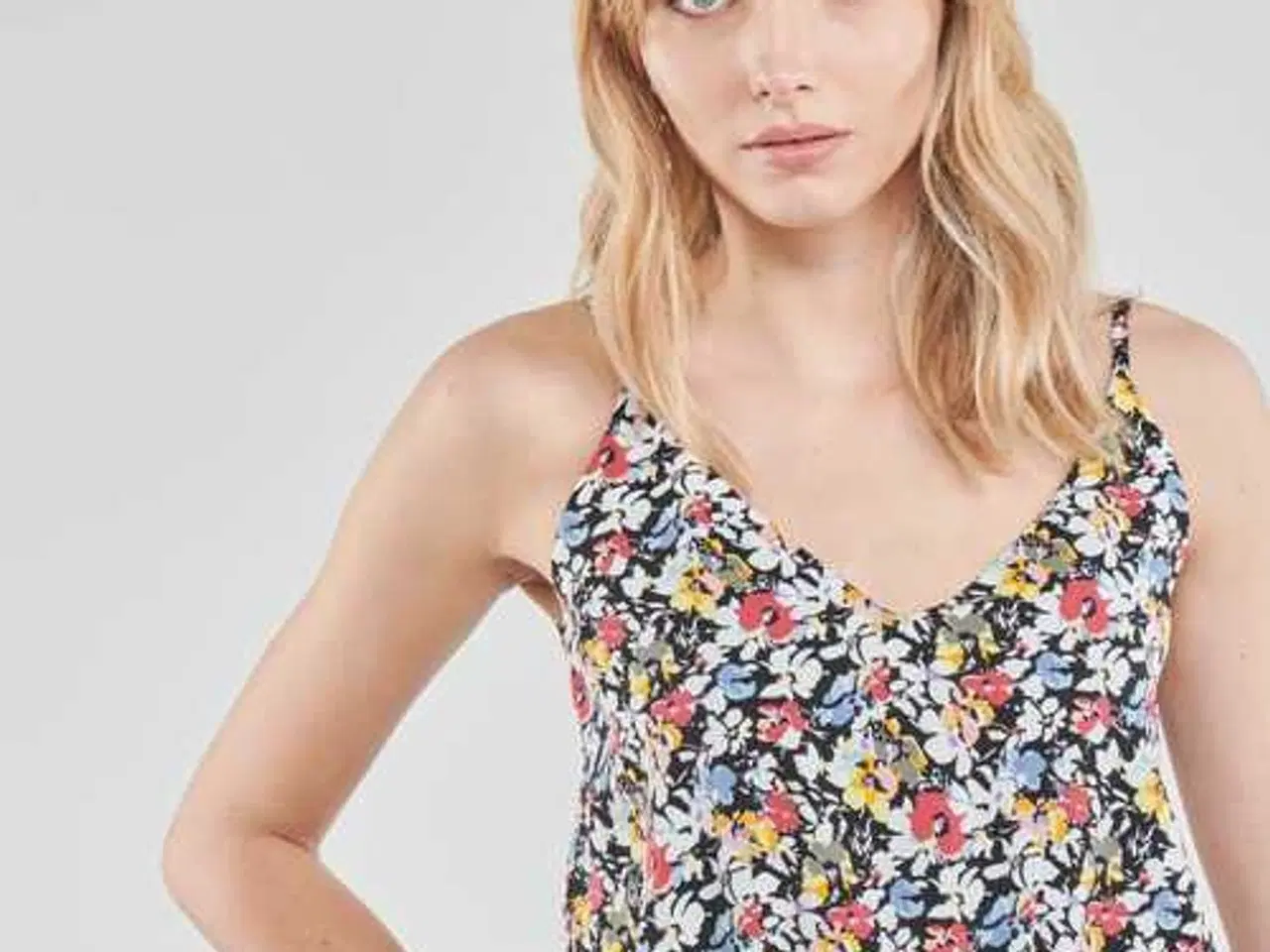 Billede 6 - FLOT LANG BLOMSTRET KJOLE