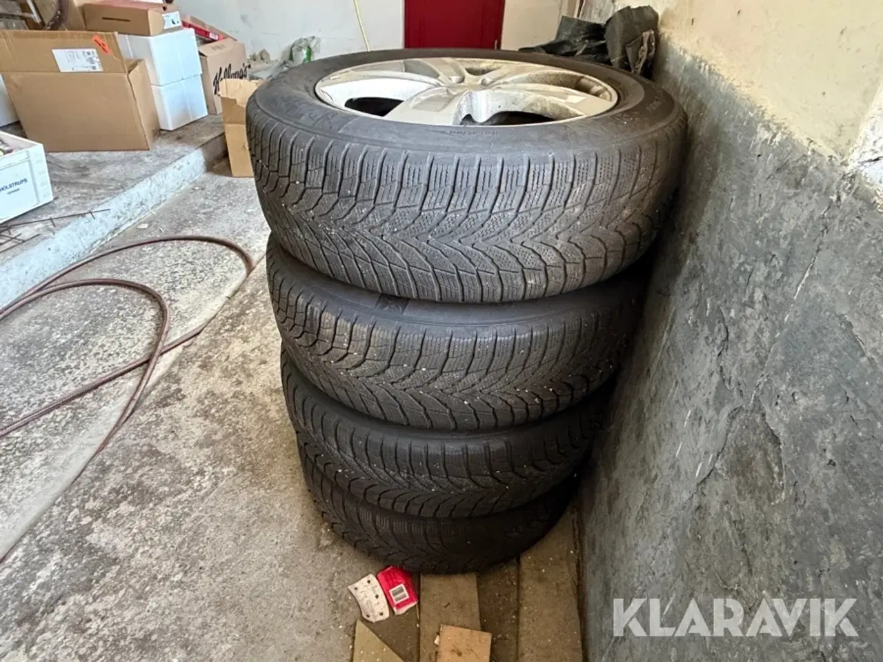 Billede 3 - Dæk Nexen vinterdæk 235 60 R18 4 styk