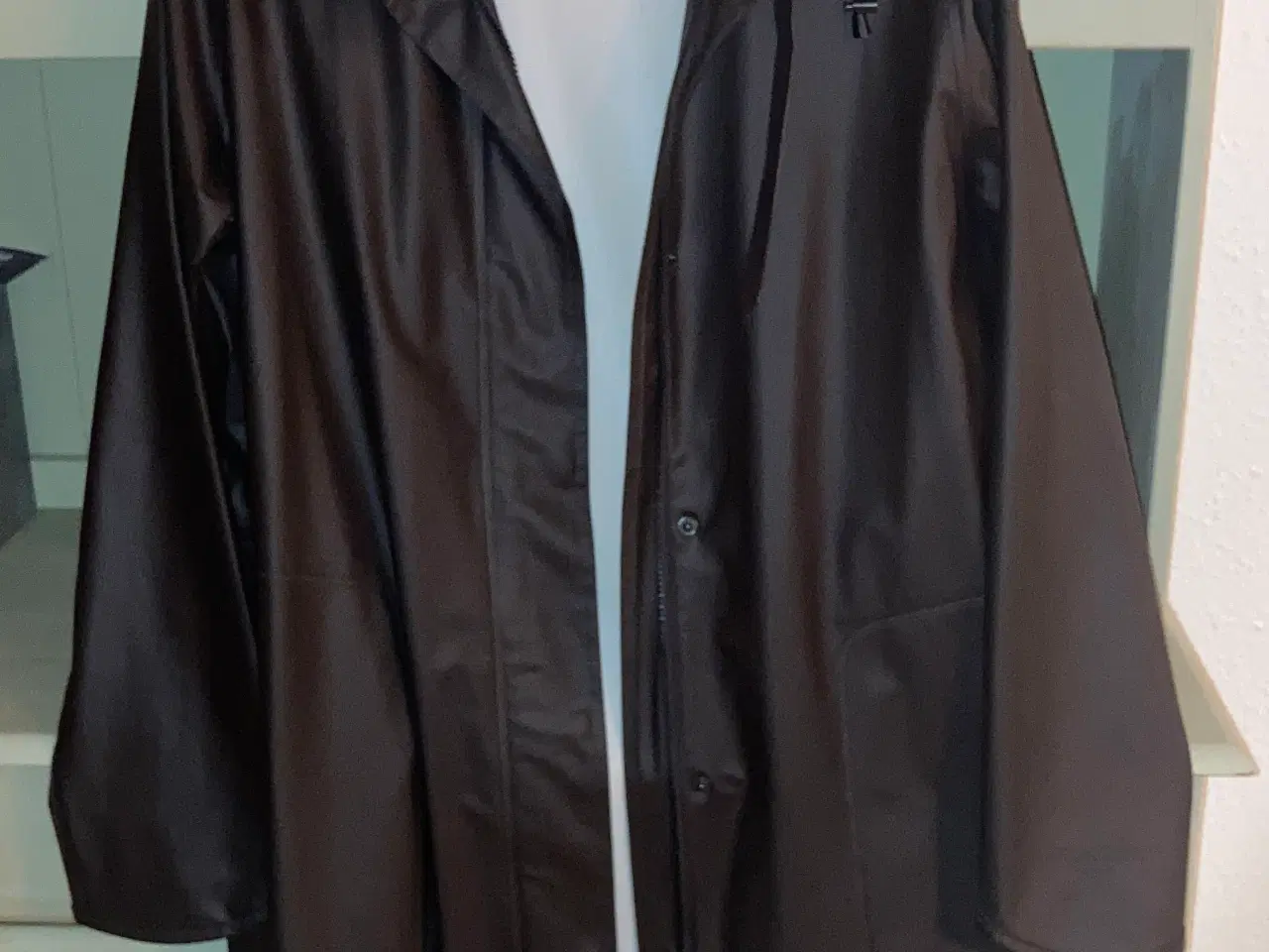 Billede 4 - ILSE JACOBSEN regnfrakke - SOM NY!