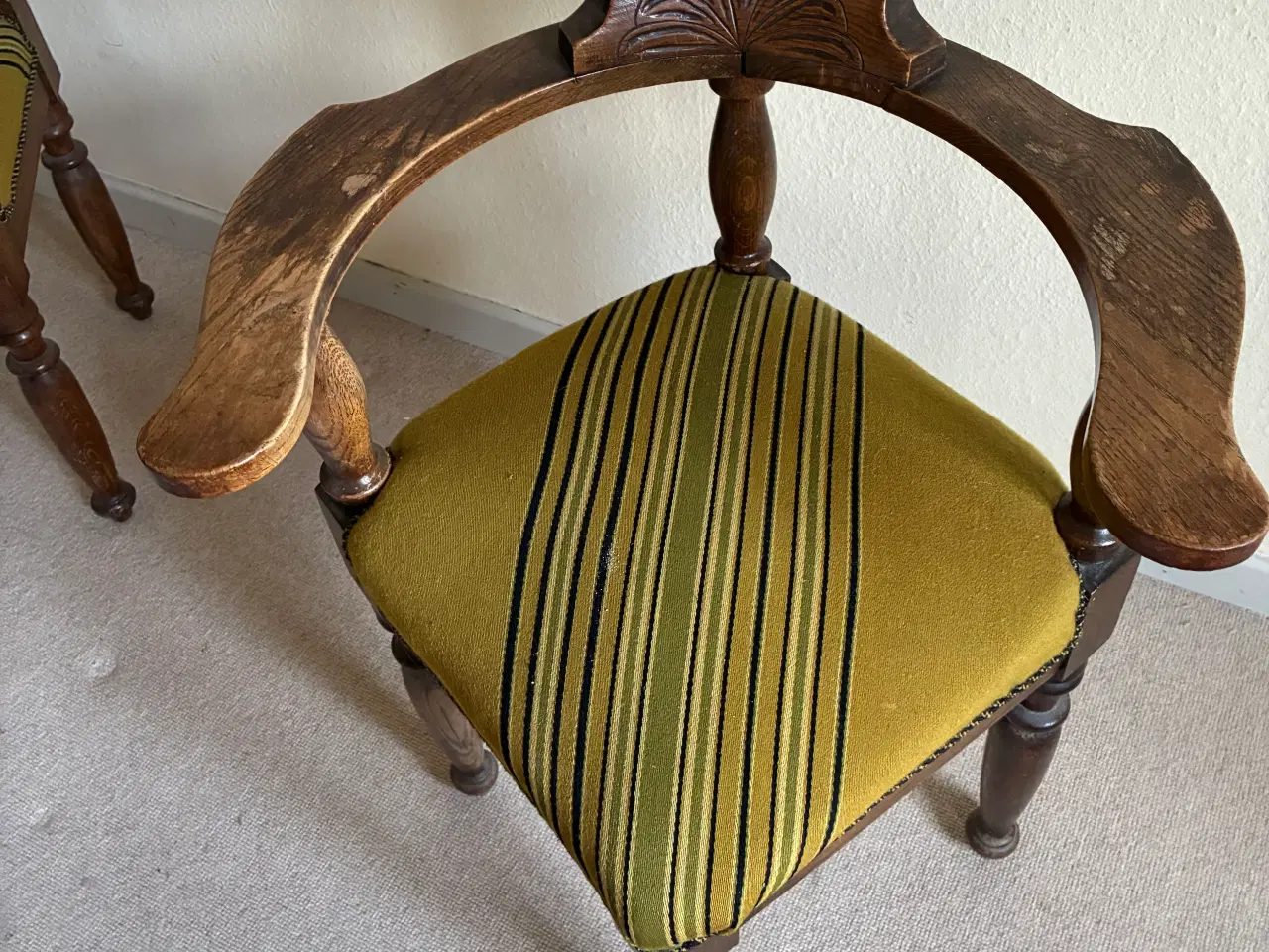 Billede 4 - 2 ens hjørnestole