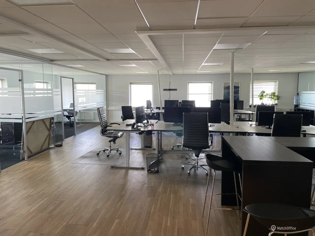 Billede 14 - Erhvervsejendom med kølelager og showroom nær København og E20