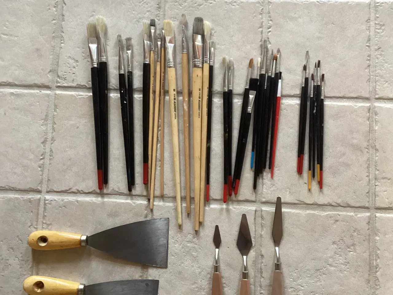 Billede 4 - Malergrej - staffeli, paletter pensler og spatler