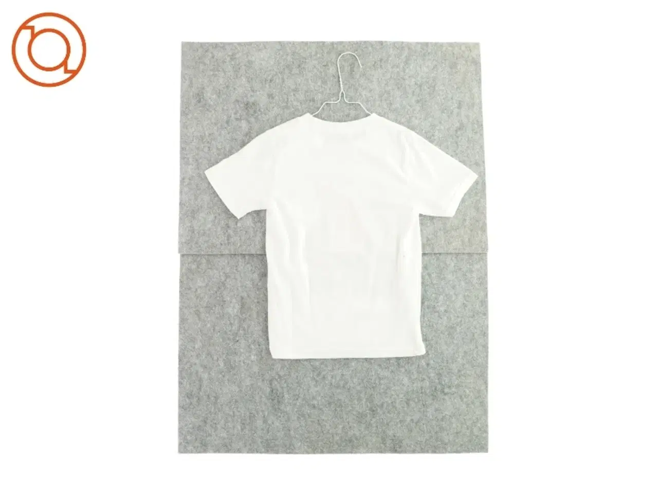 Billede 2 - T shirt fra Islands (str. 12 år)