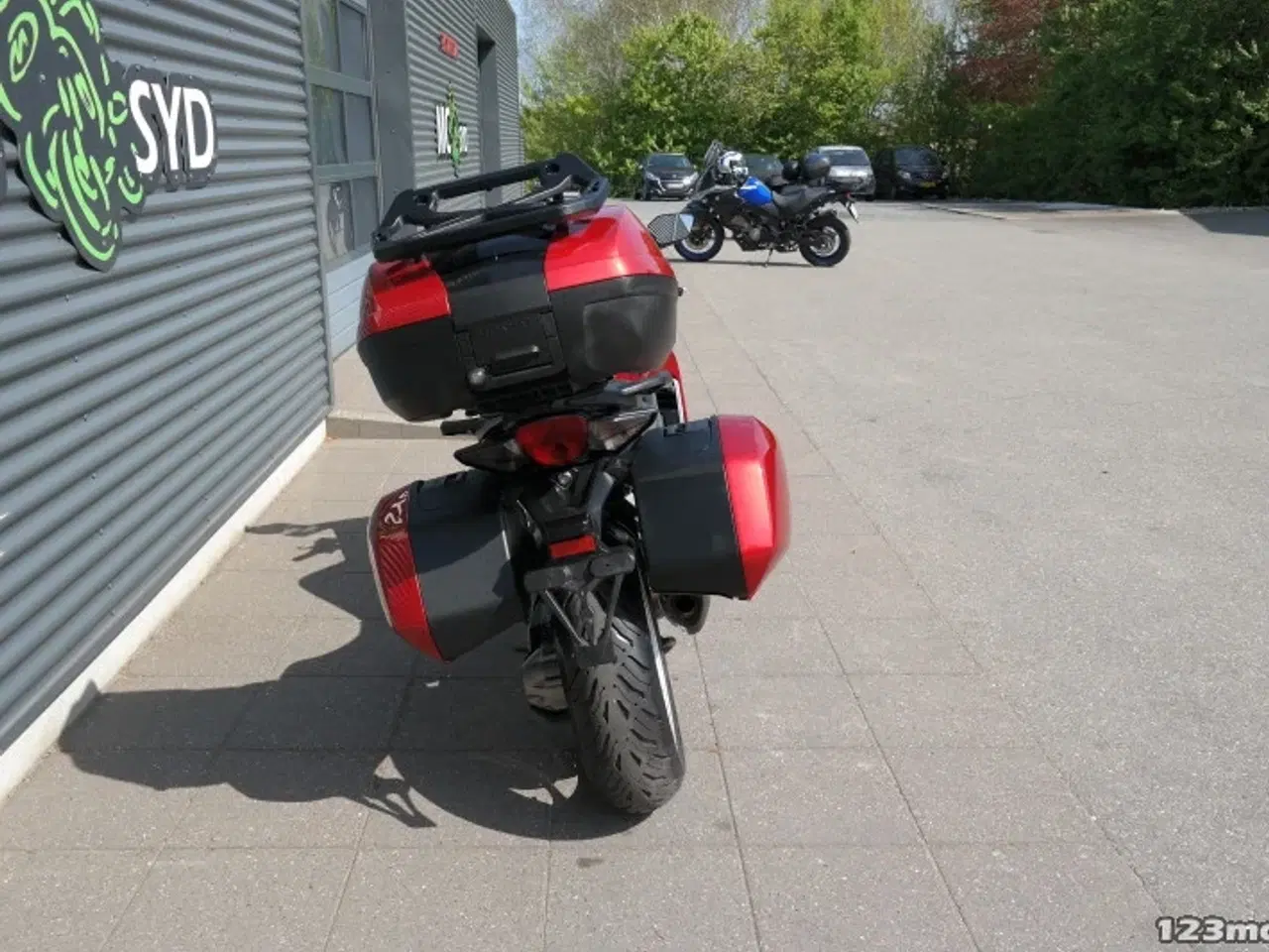 Billede 4 - Honda VFR 1200 F MC-SYD       BYTTER GERNE