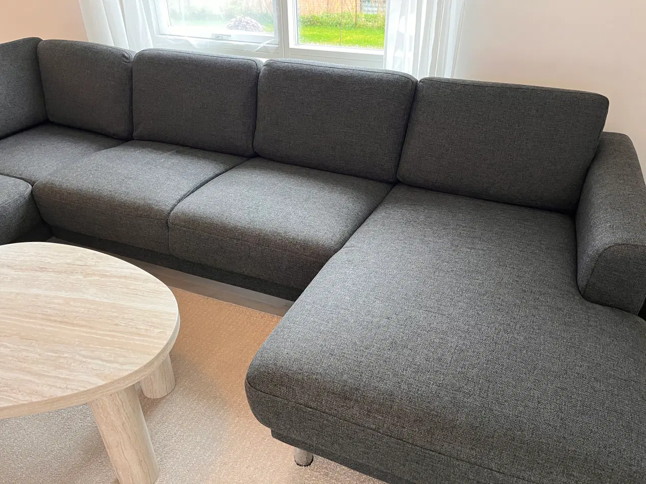 Billede 7 - Flot mørkegrå u-sofa – nyrenset