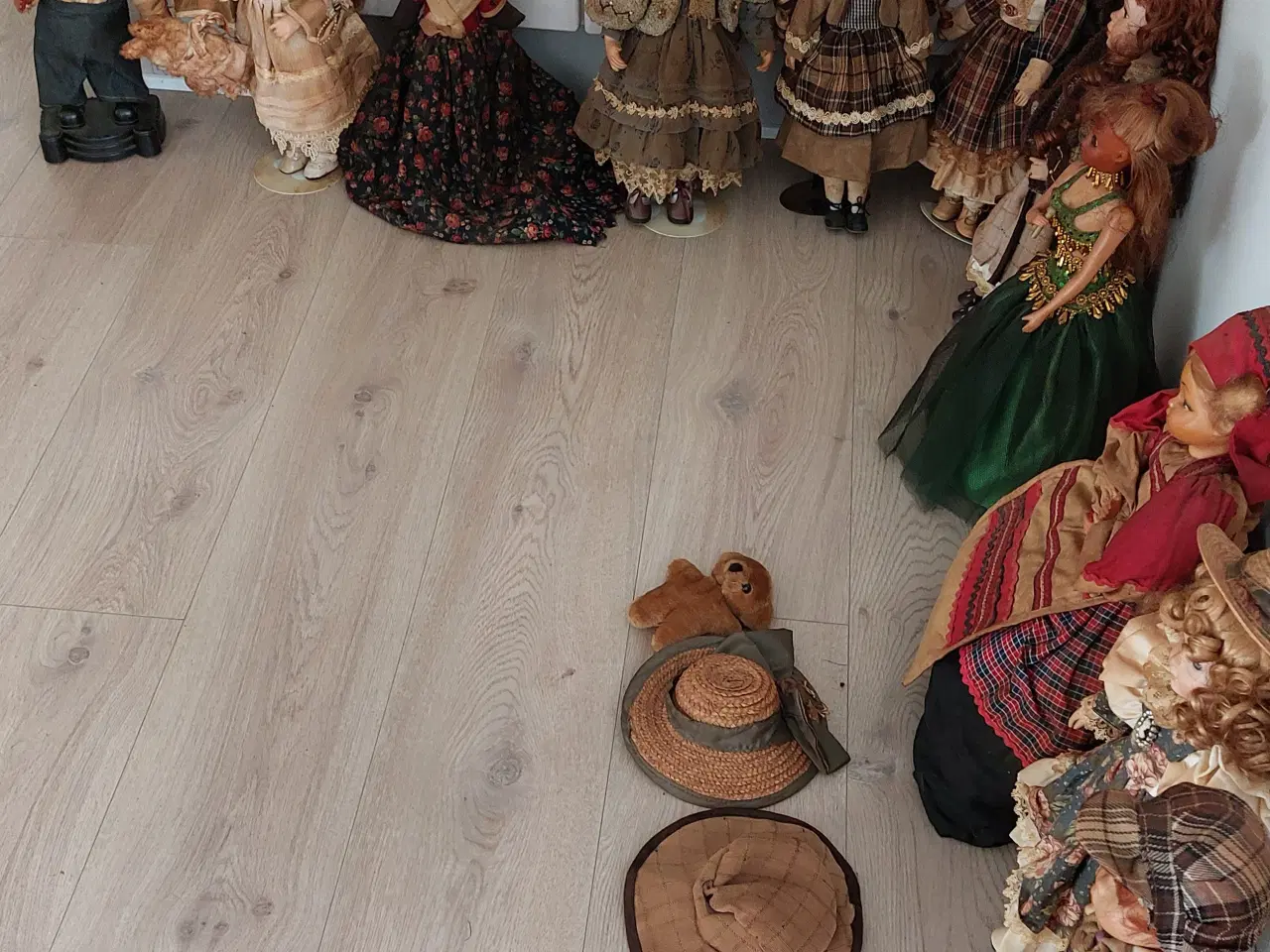Billede 2 - Gamle dukker