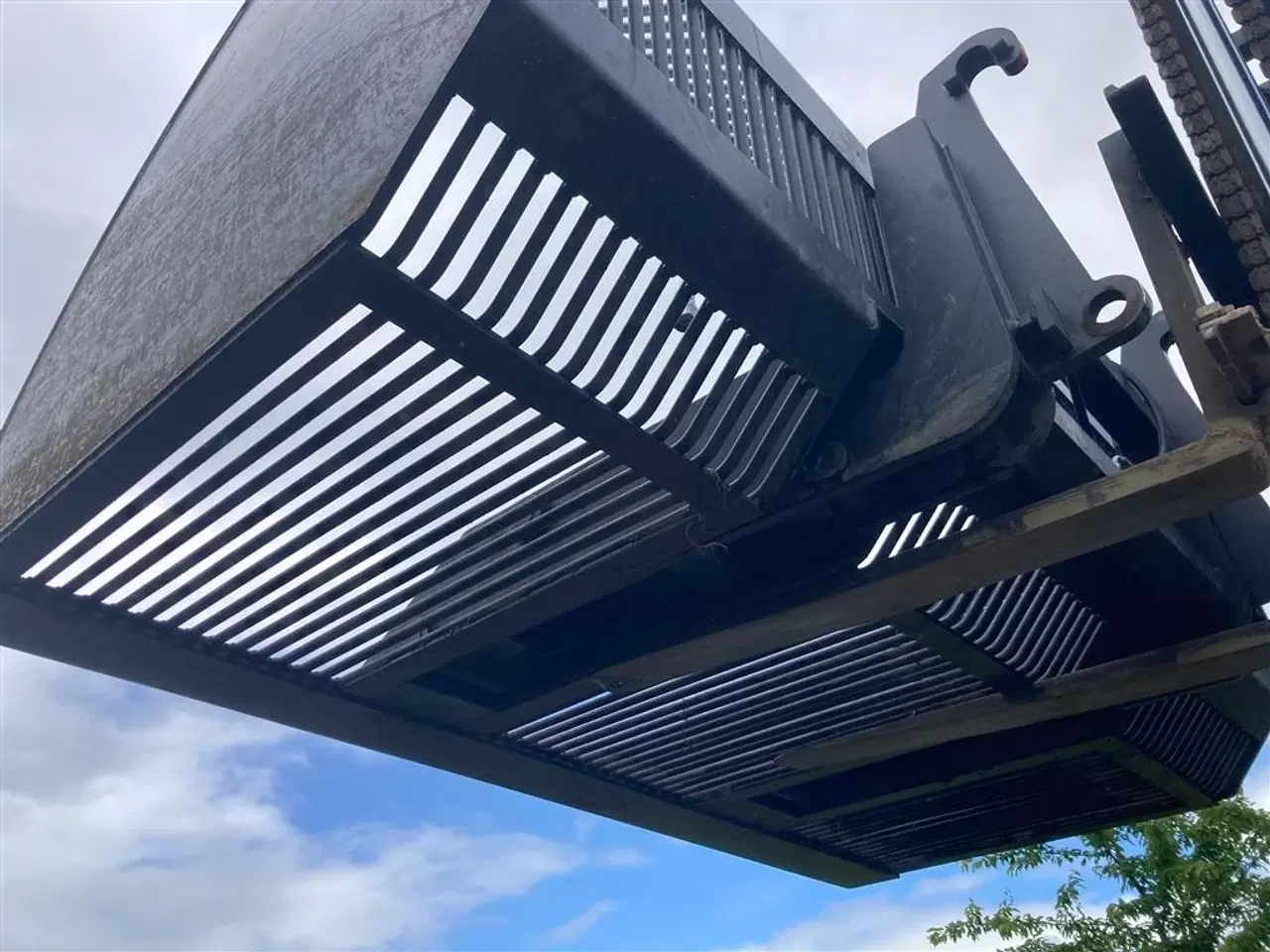 Billede 13 - KS Højtipskovl for kartofler Demoskovl 11-2023 buede gavle KS edition